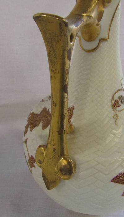 Royal Worcester ivory finish ewer no 1028 (wear to gilt on handle) H 32 cm & Royal Worcester blush - Image 3 of 5