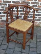 Georgian elm wood corner chair with pierced splats