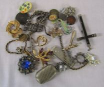 Assorted costume jewellery etc