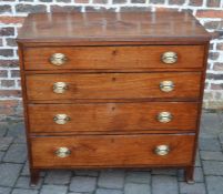 Georgian mahogany chest of drawers with splayed bracket feet and plate handles