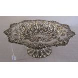 Silver fruit bowl / tazza Chester 1906 weight 11.90 ozt maker Walker & Hall D 27 cm H 12 cm
