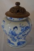 Chinese blue & white porcelain pot pourri jar with