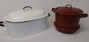 Large enamel fish kettle and cooking pot