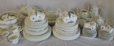Wedgwood Campion dinner / tea service approximately 131 pieces