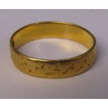 22ct gold band ring size O weight 3 g