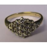 9ct gold diamond cluster ring size H weight 2 g