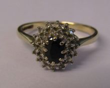 9ct gold sapphire and diamond chip cluster ring size P weight 2.9 g