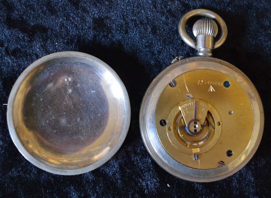 W Ehrhardt London nickel case military issue  pocket watch with enamel dial with screw back & - Image 4 of 4