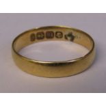 18ct gold band ring size M/N weight 2.1 g