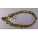 9ct gold gate bracelet weight 10.4 g (safety chain broken)