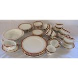 Quantity of Royal Grafton 'Majestic' part dinner service (2 pieces af)