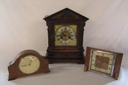 WITHDRAWN FROM SALE - 2 Smiths mantel clocks & a wooden mantel clock H 39 cm