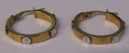 Pair of 9ct gold hoop earrings weight 1.6 g (drop 2 cm )