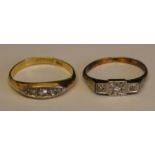 Two 18ct gold diamond chip rings sizes L & O total weight 4.8 g