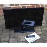 Samsung 32" TV with remote control