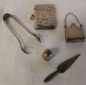 Silver vesta case Birmingham 1927, small silver bag on chain London 1992, silver trowel bookmark