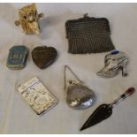 Small silver purse on chain Sheffield 1998, silver cased notepad (925), owl tape measure, trowel