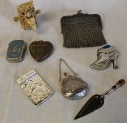 Small silver purse on chain Sheffield 1998, silver cased notepad (925), owl tape measure, trowel