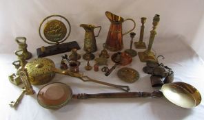 Selection of brass and copper ware inc dinner gong