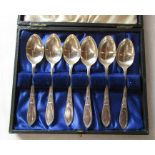 Cased set of silver teaspoons Sheffield 1923 weight 2.44 ozt