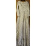 Late 1950s / early 1960s wedding dress with veil, 2 underskirts, and head dress