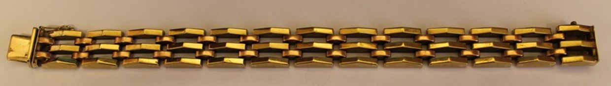 Yellow metal bar bracelet stamped 333 possibly low grade gold weight 26.2 g