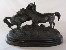 Cast model of two horses L 35 cm H 23 cm