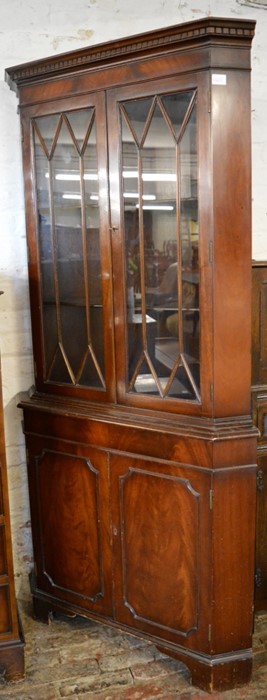 Georgian style mahogany corner cabinet