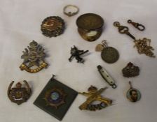 Trenchware coin cap, selection of military badges including Notts & Derby, Australian Commonwealth