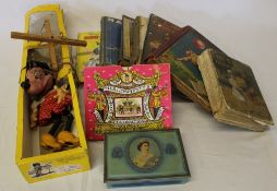 Selection of children's annuals, Minnie Mouse Pelham puppet & Tim's Telescopic View of Her Majesty's