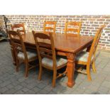 Pine extending dining table and 6 chairs (extends to 184 cm x 105 cm)