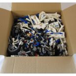 Box of assorted K'nex / Lego style pieces