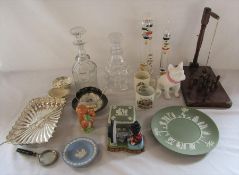 Various ceramics, glassware and silver plate etc inc Wedgwood, Royal Albert Beatrix Potter, Robert