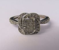 9ct white gold diamond ring total weight 2.8 g size N