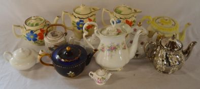 Various tea & coffee pots