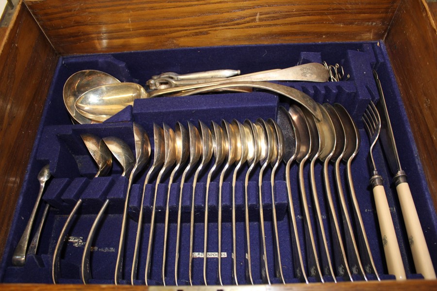 Pine cased canteen of silver plated cutlery including 3 removable trays, mostly monogrammed - Image 2 of 3