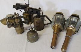 Selection of brassware including 2 blowlamps, 2 coach lamps & Lucas acetyphone carbide lamp