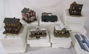 8 boxed Hawthorne Village models