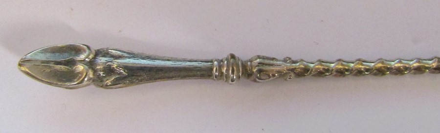 Cased set of 12 Dutch silver teaspoons marked 830 hoof design to handle, weight 3.64 ozt - Image 3 of 3