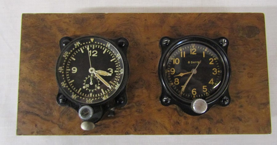 2 dashboard clocks inc Elgin 8 days mounted on a burr walnut block L 21.5 cm - Image 2 of 2