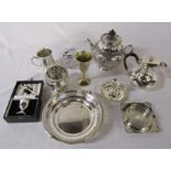Various silver plate inc teapot and tankard