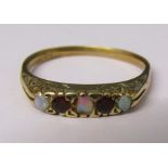 9ct gold garnet and opal ring size P weight 2.41 g