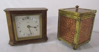 Small Elliott mantel clock & a copper and brass tobacco jar H 14.5 cm