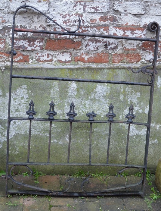 Wrought iron gate (missing a finial) W91cm H 121cm