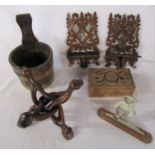 Various treen inc box, small barrel shape pail, pair of wall sconces / shelves etc