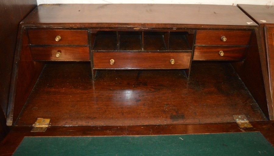 Georgian mahogany veneer bureau with plate handles (one requiring repair) - Image 2 of 2