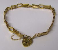 9ct gold gate bracelet with locket weight 3.60 g