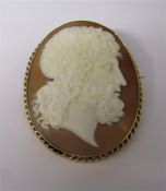 Large 9ct gold cameo of a Greek man 54 mm x 45 mm total weight 17.7 g