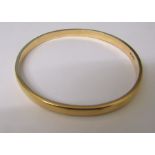 9ct gold bangle weight 25.7 g D 6.5 cm