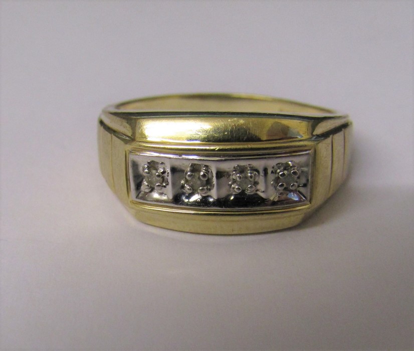 9ct gold ring with 4 diamond chips weight 4.74 g size U